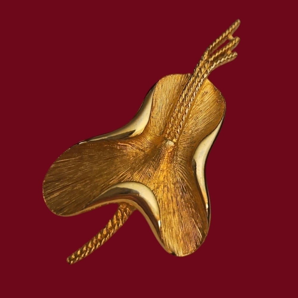 Vintage 1950s Freeform Lily Brooch